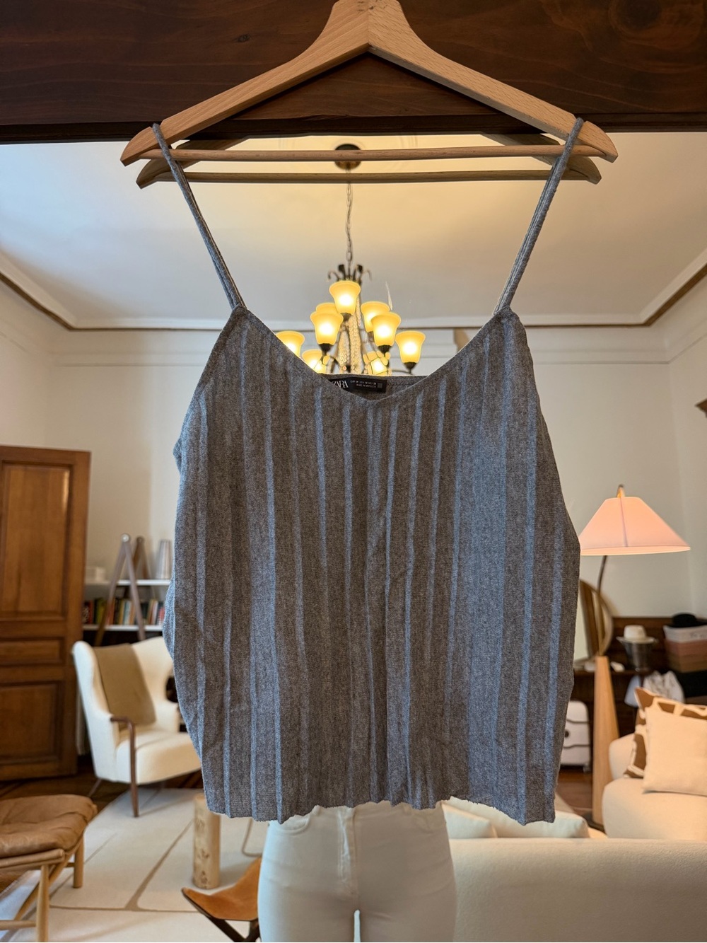 Zara Gray Ribbed V-Neck Spaghetti Strap Cami - Size M - Picture 4 of 6